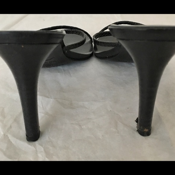 BANANA REPUBLIC Black Braided Strap Sandals - Picture 3 of 6